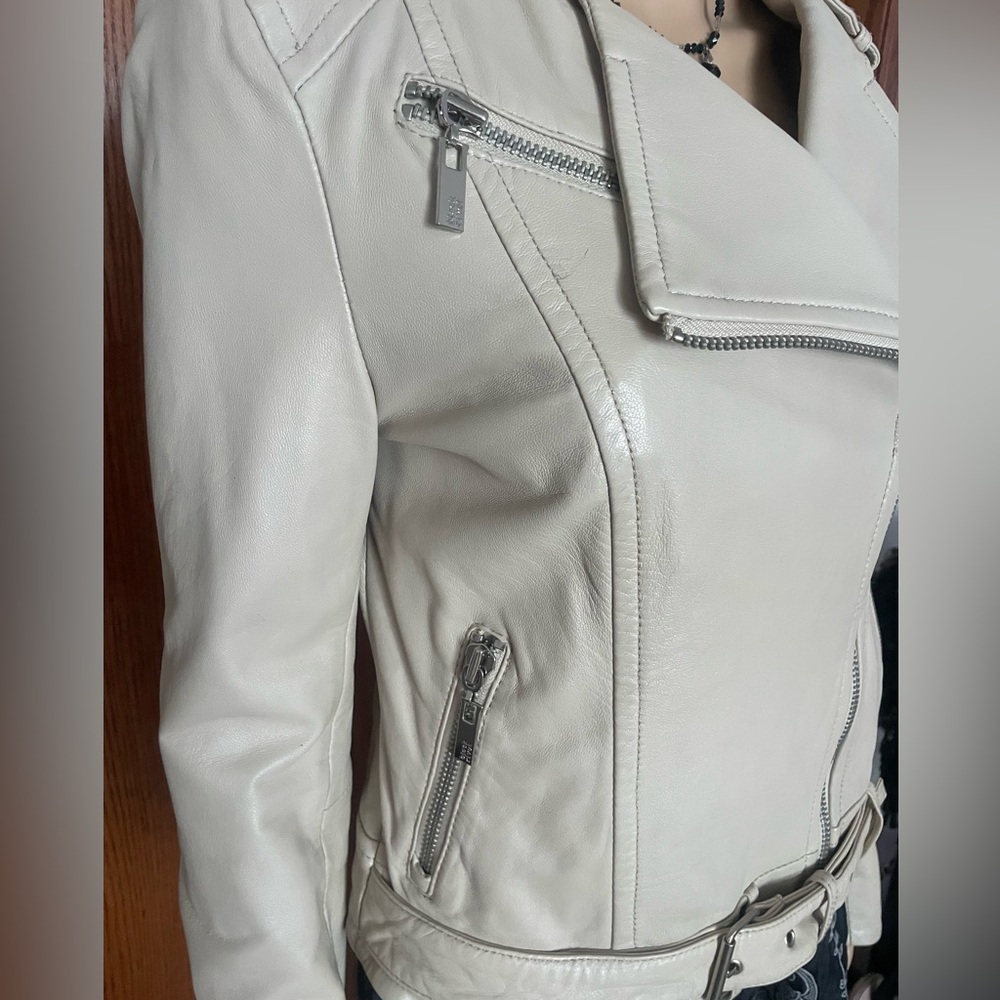 EUC/ black rivet leather jacket